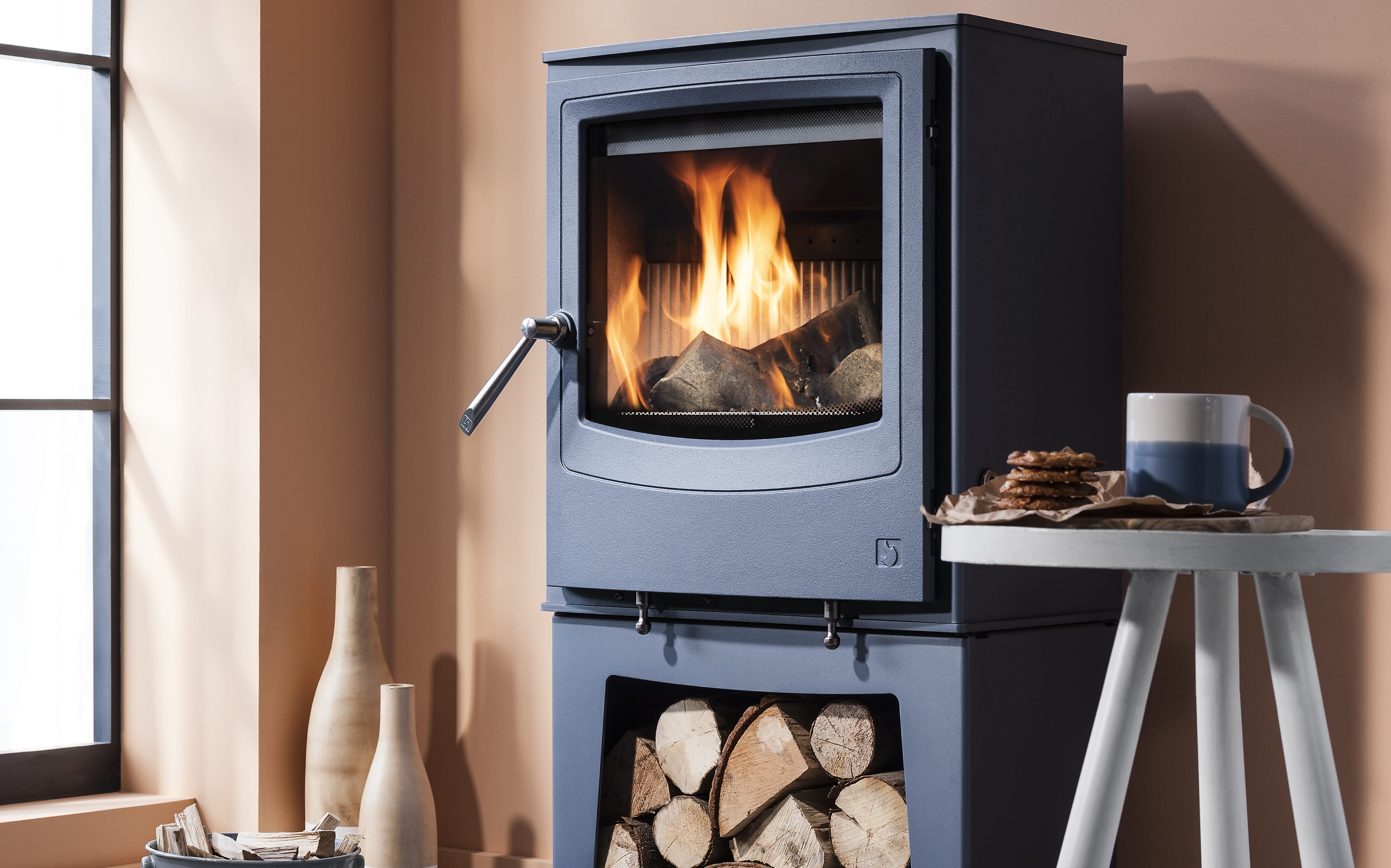 Farringdon Small Eco in Atlantic on colour matched log store