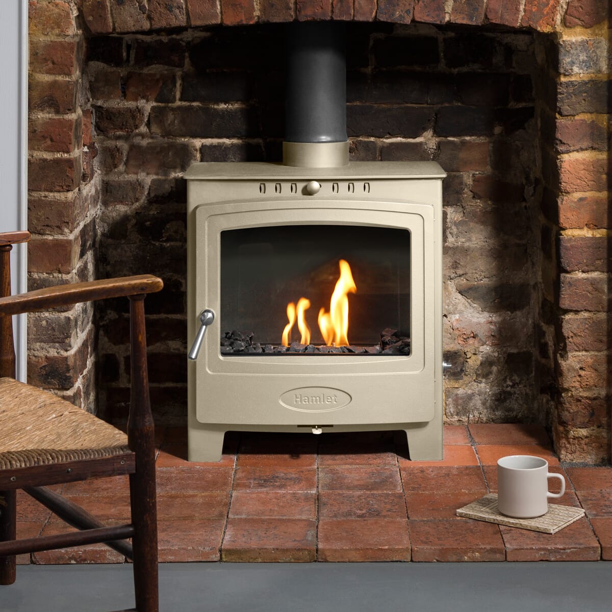 Hamlet Solution 5 Widescreen Bioethanol stove shown without optional top flue and in optional Straw colourway